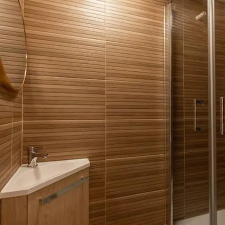 Le Cosmopolitan T6 10 Personnes *